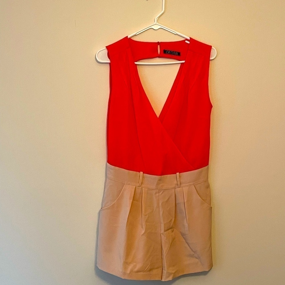 Love Culture Romper/ Jumpsuit Open Back V Neck Size Small